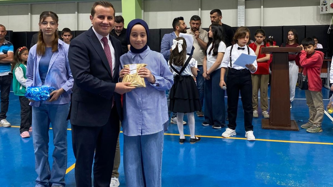 23 NİSAN ULUSAL EGEMENLİK ve ÇOCUK BAYRAMI ŞİİR YARIŞMASI